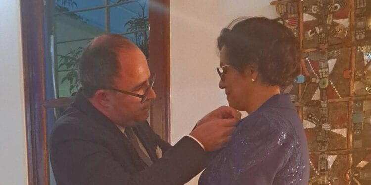 DÉCORATION – Sahondra Rabenarivo élevée au grade de chevalier de la légion d’honneur par la France