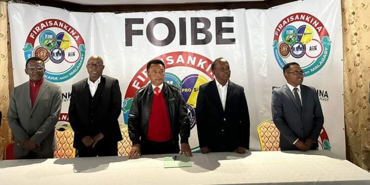 LÉGISLATIVES – Un comité pour la défense du choix du peuple (KMSB) mis en place par la plateforme Firaisankina dans toute l’île