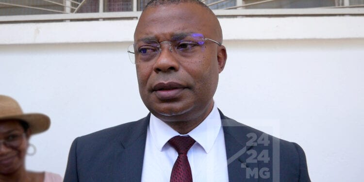 TSIMBAZAZA- Justin Tokely candidat unique à la présidence de l’Assemblée nationale