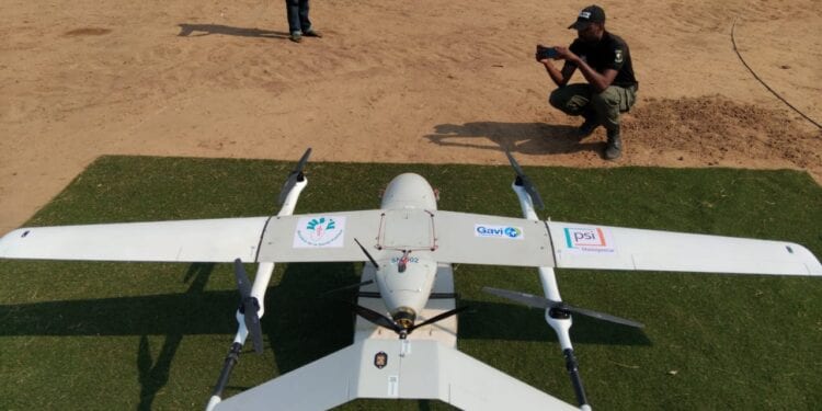 SANTÉ – Un millier de vaccins livrés par drone au CSB de Beraketa à Sakaraha