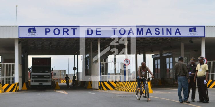 COMMERCE – L’idée de faire du port de Toamasina un port d’éclatement de Madagascar en projet