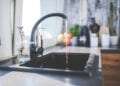 Le gouvernement annonce des mesures pour contrôler la consommation d&rsquo;eau dans les “villas”