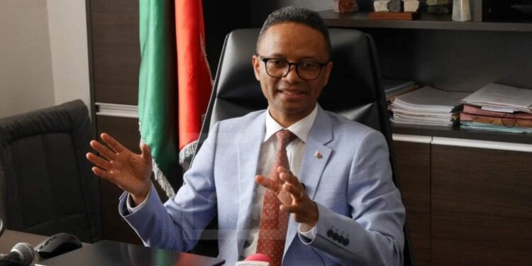 SECTEUR EXTRACTIF – Environ cinq milliards de dollars attendus du projet Base Toliara pour Madagascar, selon l’administration minière