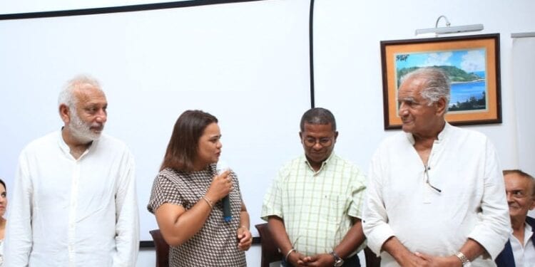 HUMANITAIRE – La Commune urbaine de Tolagnaro octroie un certificat de reconnaissance à l’ONG Médecins de l’océan Indien