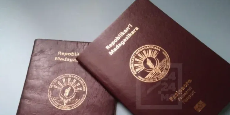 DOCUMENT – La police nationale annonce la suspension temporaire de la délivrance des passeports
