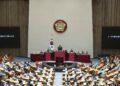 ASIE – Le Parlement Sud-coréen vote la destitution du président par intérim Han Duck-soo