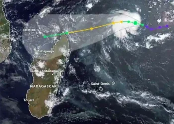 MÉTÉO – La perturbation située à l’Est d’Antsiranana devient une tempête tropicale et est baptisée Chido ce mardi
