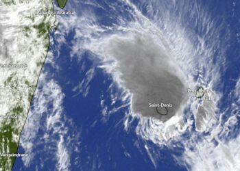 METEOROLOGIE – Le cyclone tropical Garance atterrit dans le Nord de La Réunion avec des rafales de plus de 200km/h