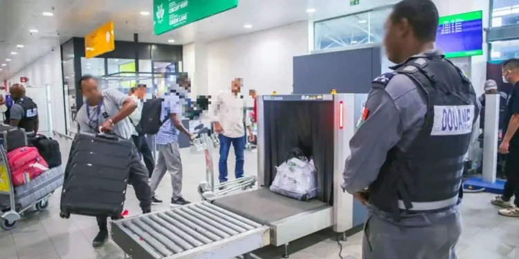 SERVICE AEROPORTUAIRE – Le trophée « Best waiting time » à l’aéroport d’Antananarivo attribué à la Douane