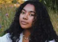 ART VISUEL – Chloé Soafaniry Ramanankasina, une designeuse de la diaspora remporte remporte le prix Paritana 2025