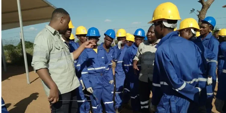 RENFORCEMENT DE COMPÉTENCES – Des formations en construction et en maçonnerie dispensées par Base Toliara à Tsianisiha