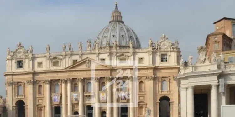VATICAN – Les staffs et personnel du conclave prêtent serment de discrétion