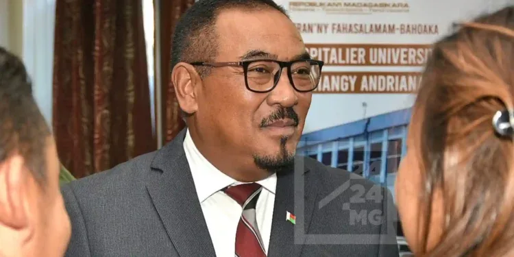 AFFAIRE AMBOHIMALAZA – “Cinq suspects interpellés”, selon le général Andry Rakotondrazaka