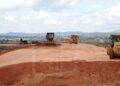 INFRASTRUCTURE – Samcrete appelé à travailler jour et nuit pour achever les 8km de l’autorouté avant le sommet du SADC, selon le ministre des Travaux publics