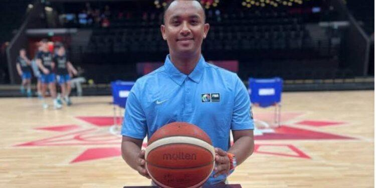 YANN VEZO DAVIDSON, ARBITRE INTERNATIONAL – “J’ai enchaîné des top performances qui m’ont conduit à la petite finale” du Mondial de basketball U19