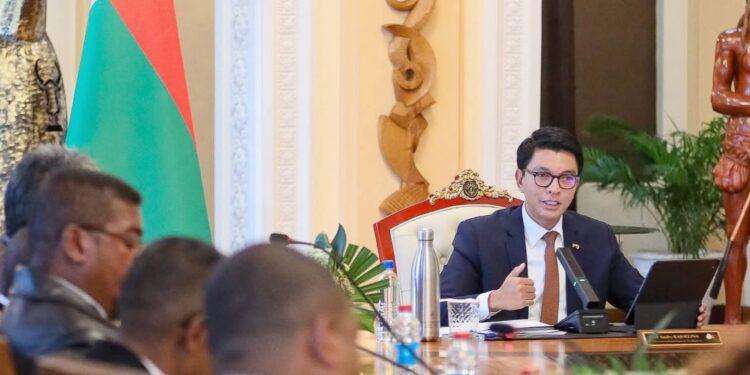SOCIÉTÉ D’ETAT – Andry Rajoelina assure qu’il n’y aura “pas de privatisation de la Jirama” tant qu’il est à la tête du pays