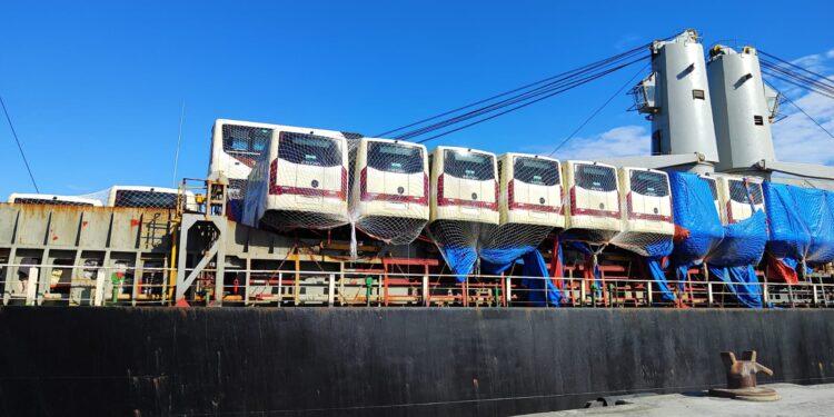 MOBILITÉ URBAINE – La deuxième vague de nouveaux bus thermiques débarque à Madagascar