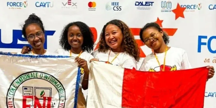CONCOURS – L’équipe Sakaitany de l’ENI propulse Madagascar sur le podium du Pan African Robotics Competition 2025