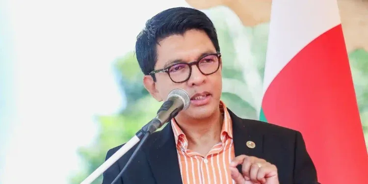 REGION – Andry Rajoelina entend choisir une femme au gouvernorat d’Ambatosoa