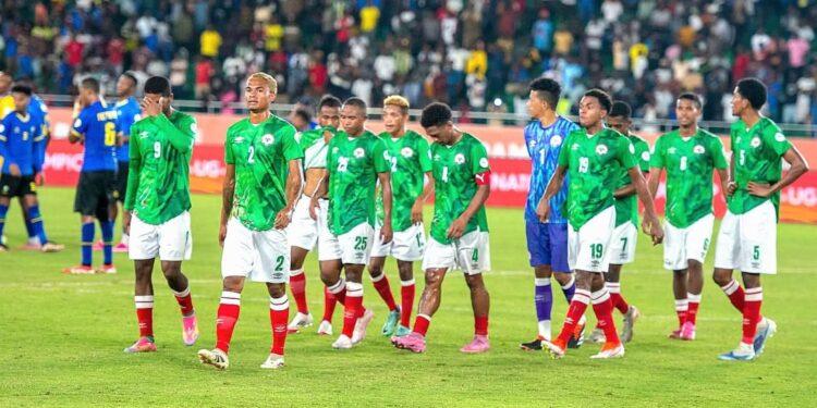 FOOTBALL/CHAN – Les Barea en ballotage défavorable après leur “défaite amère”, selon Romuald “Rôrô” Rakotondrabe, face aux Taifas Stars tanzaniens