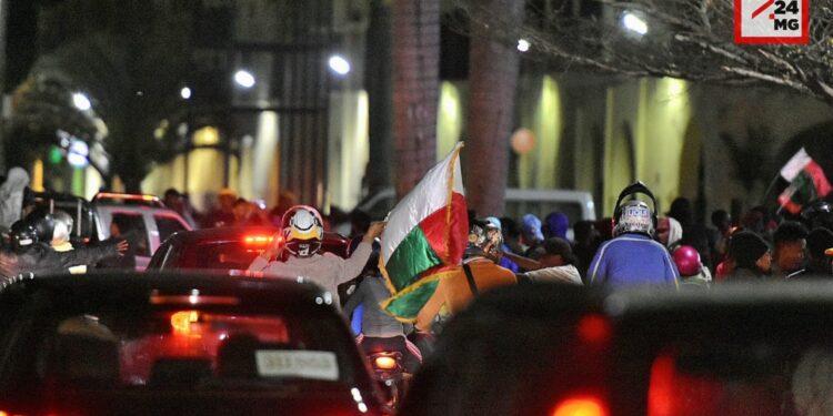 FOOTBALL – Les fans des Barea dans la rue pour célébrer la qualification de leur équipe en demi-finales du Chan