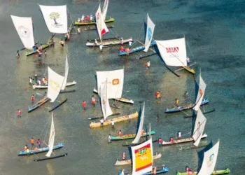 ÉVÉNEMENT – Un spectacle de voiles et de pagaies à Belo-sur-Mer à l’occasion du Festival Botry Soa Fahitse 2025