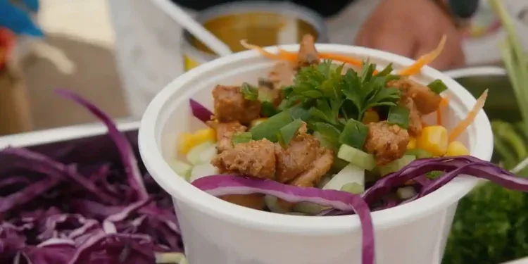 CUISINE – Le Poke Bowl ou le “vary sy laoka” à la hawaïenne