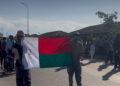 Refoulés d’Ambohidahy, les manifestants se sont repliés jusqu’à Anosy d’où ils ont encore été repoussés.