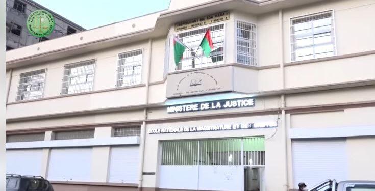 ADMINISTRATION – L’ensemble des concours de recrutement dans la fonction publique suspendu
