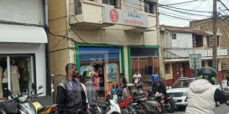 SOCIÉTÉ D&rsquo;ÉTAT – Un manque à gagner de 25 milliards d&rsquo;ariary dans les caisses de la Jirama en deux mois de grève