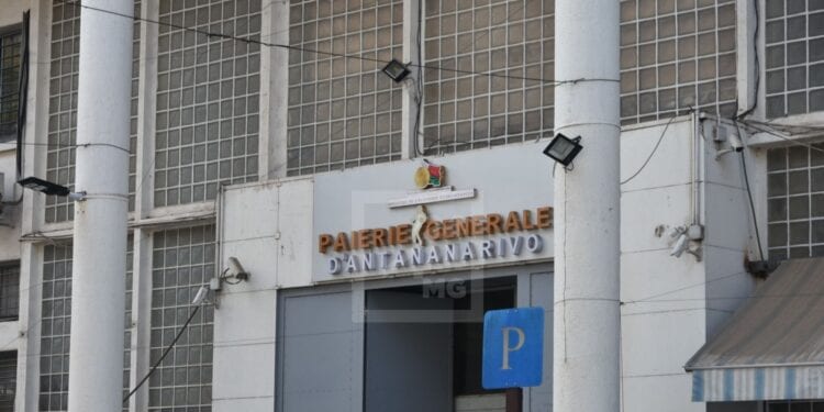 FONCTION PUBLIQUE – Le relèvement progressif de l’âge de départ à la retraite parmi les solutions envisagées pour réduire le déficit de la caisse de retraite