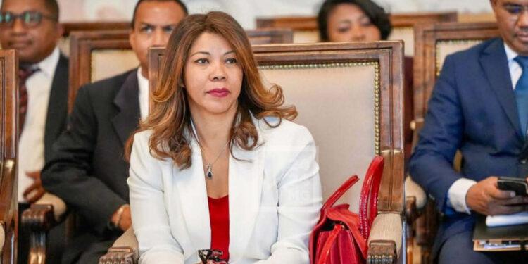 ASSEMBLEE NATIONALE – Fanirisoa Ernaivo souhaite une enquête parlementaire orientée vers les “gros poissons” et la gouvernance dans le dossier Jirama
