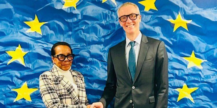 DIPLOMATIE – Christine Razanamahasoa multiplie les rencontres diplomatiques en marge du Conseil des ministres ACP à Bruxelles