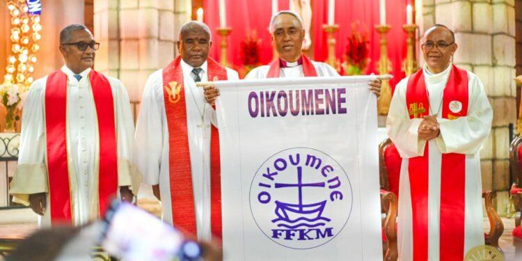 EGLISE – Mgr Samoela Jaona Ranarivelo prend les commandes du FFKM pour l’année 2026