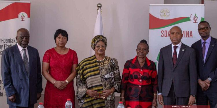 TRANSITION – La délégation de la SADC est là “pour écouter les différentes parties prenantes”, indique le Dr Joyce Banda