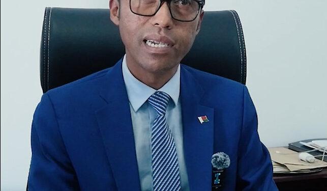 RADO RAJOHNSON, DIRECTEUR GÉNÉRAL DE L’AGENCE DE RECOUVREMENT DES AVOIRS ILLICITES – « Le gel des comptes ne signifie pas un blocage total des activités des entreprises concernées »