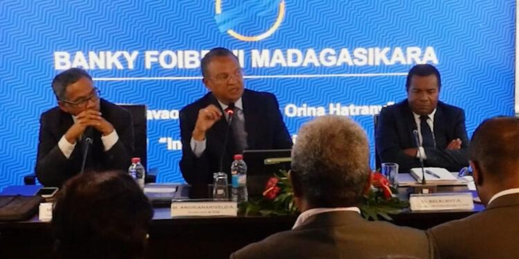 AIVO ANDRIANARIVELO, GOUVERNEUR DE BANKY FOIBEN’I MADAGASIKARA – “Nous espérons pouvoir envisager de baisser le taux pour vraiment relancer l’économie”