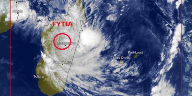 CATASTROPHE – Fytia s’affaiblit en tempête tropicale modérée
