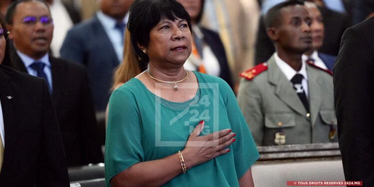 CIRCULATION – Hanitra Razafimanantsoa évacuée d’urgence à l’HJRA après un accident sur la RN44
