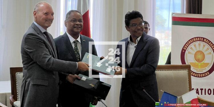 COOPÉRATION – L’Union européenne signe trois conventions de financement avec Madagascar comme “une marque de confiance et de renouveau”