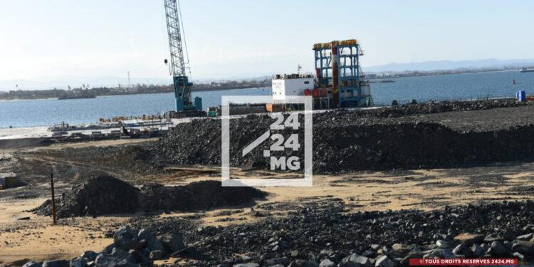 INFRASTRUCTURES – Les travaux d’extension du Port de Toamasina épargnés par Gezani, la livraison du quai C4 maintenue pour fin mars