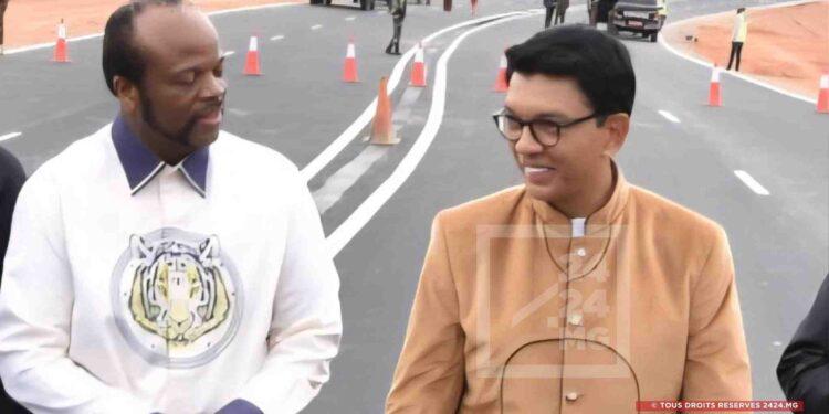 Le roi Mswati III appelle au rétablissement immédiat de l’ordre constitutionnel à Madagascar après une entrevue avec Andry Rajoelina 