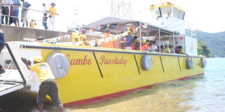 SERVICE – Paositra Malagasy lance son bateau postal à Nosy-Be et ouvre une nouvelle voie express pour le fret