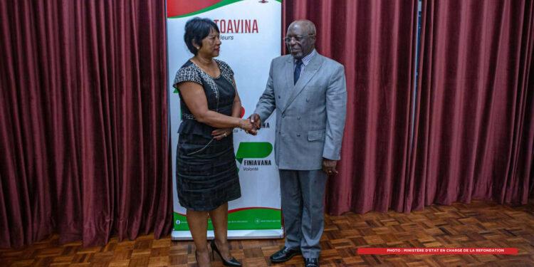 FEUILLE DE ROUTE – Hanitra Razafimanantsoa confirme à la SADC qu’il n’y aura pas d’accord politique mais un programme privilégiant l’inclusion et la participation