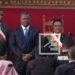 ASSEMBLÉE NATIONALE – Tia Solofomanga Heriniaina, ancien maire de Mahajanga, reçoit son écharpe de député