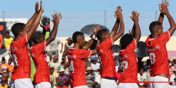 FOOTBALL – Disciples FC écrase Fosa Juniors, l’Elgeco Plus battu par le FC Rouge en quarts de finale aller de la PFL