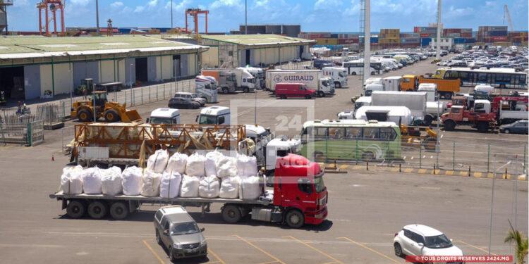 OPÉRATIONS PORTUAIRES – Les droits de port sur les marchandises dus à la SPAT intégrés au système TradeNet à compter du mois de juin