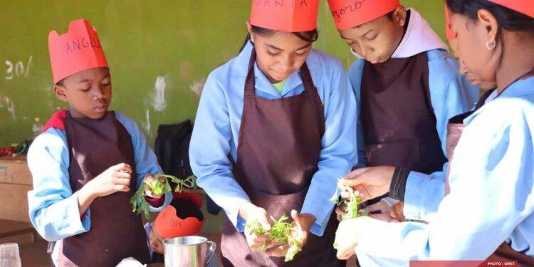 NUTRITION – Des collégiens s’imprègnent des bonnes pratiques alimentaires et contribuent à la lutte contre la malnutrition