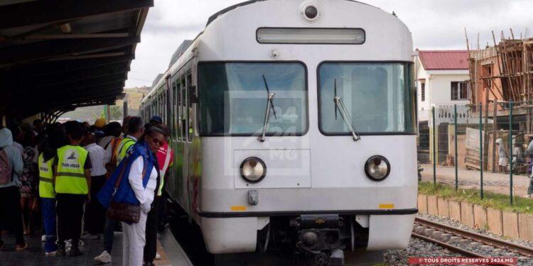 CIRCULATION – Le train urbain ajoute une rotation à la mi-journée