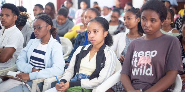 INSERTION PROFESSIONNELLE – 200 jeunes formés pendant trois jours aux techniques de recherche d’emploi à Toamasina